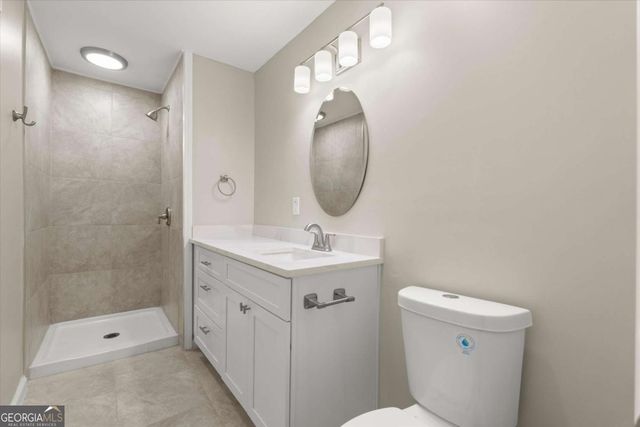 495 Larchmont Circle NW, Atlanta, GA 30318