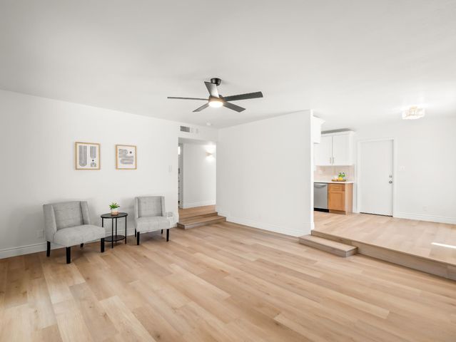 4421 N Maple Avenue, Fresno, CA 93726