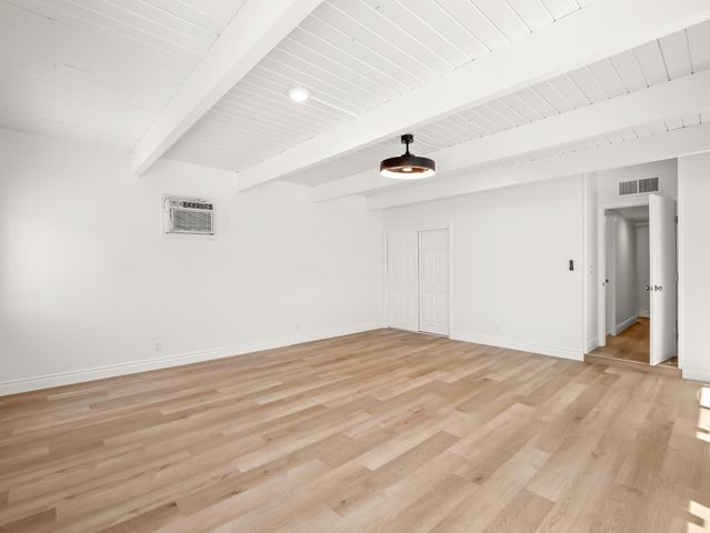 4421 N Maple Avenue, Fresno, CA 93726