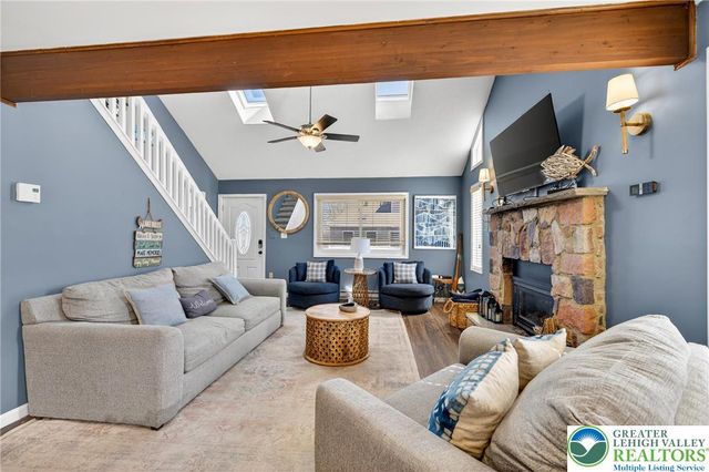 24 Hopkins Circle, Penn Forest Twp, PA 18210