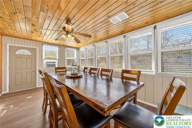 24 Hopkins Circle, Penn Forest Twp, PA 18210