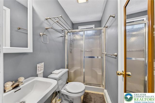 24 Hopkins Circle, Penn Forest Twp, PA 18210