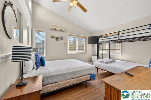 24 Hopkins Circle, Penn Forest Twp, PA 18210