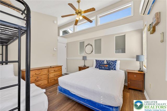 24 Hopkins Circle, Penn Forest Twp, PA 18210