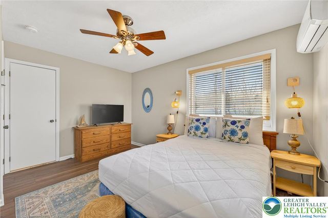 24 Hopkins Circle, Penn Forest Twp, PA 18210