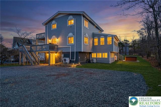 24 Hopkins Circle, Penn Forest Twp, PA 18210