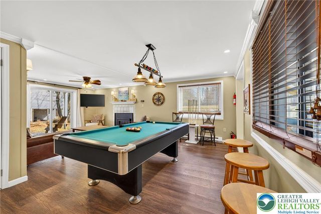 24 Hopkins Circle, Penn Forest Twp, PA 18210