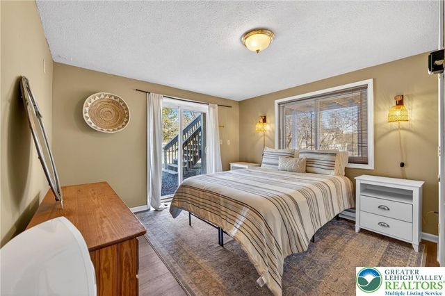 24 Hopkins Circle, Penn Forest Twp, PA 18210