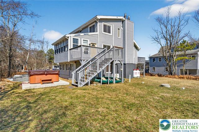 24 Hopkins Circle, Penn Forest Twp, PA 18210