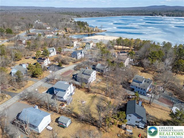 24 Hopkins Circle, Penn Forest Twp, PA 18210