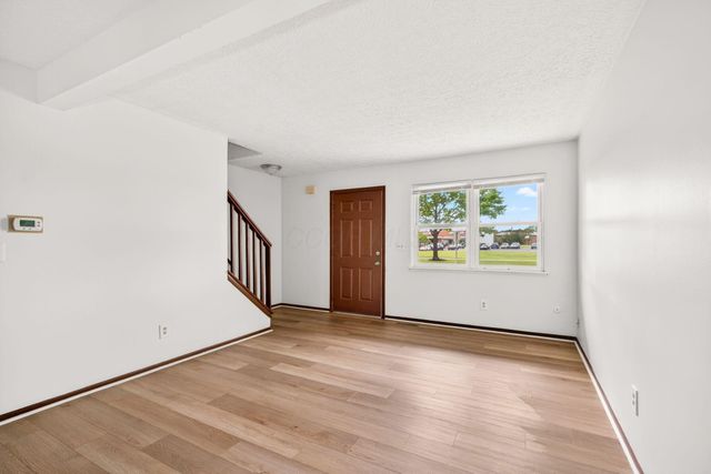 2951-2963 Southwest Boulevard, Grove City, OH 43123