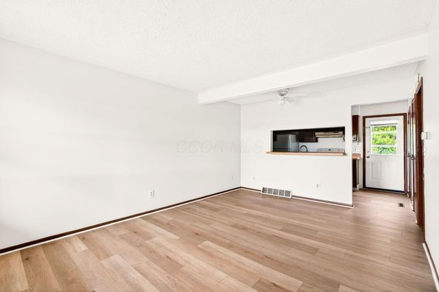 2951-2963 Southwest Boulevard, Grove City, OH 43123