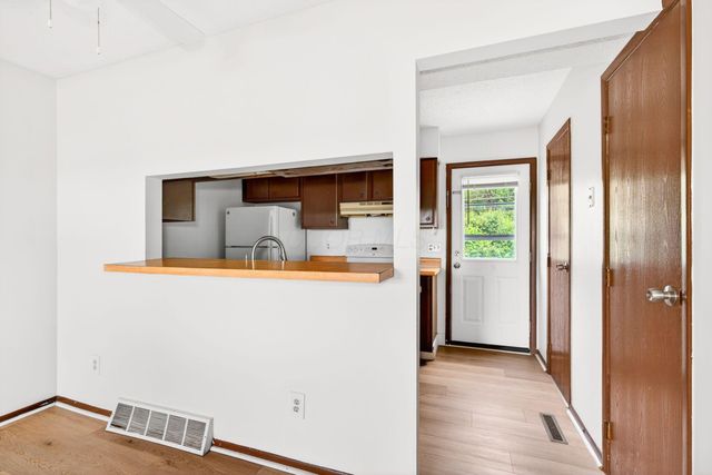 2951-2963 Southwest Boulevard, Grove City, OH 43123