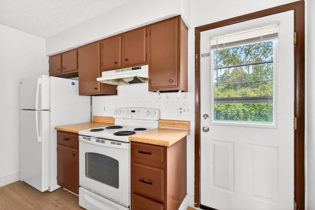 2951-2963 Southwest Boulevard, Grove City, OH 43123