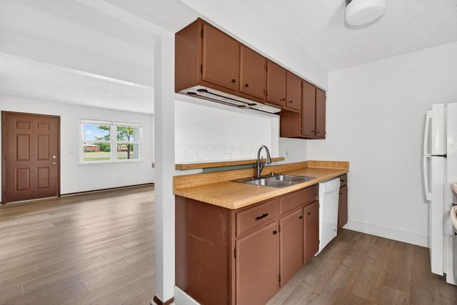 2951-2963 Southwest Boulevard, Grove City, OH 43123