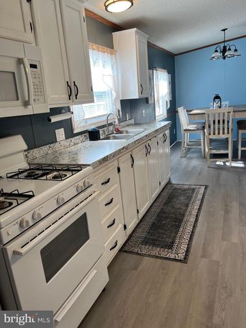 91 SHERRILL DR, New Oxford, PA 17350