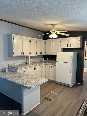 91 SHERRILL DR, New Oxford, PA 17350