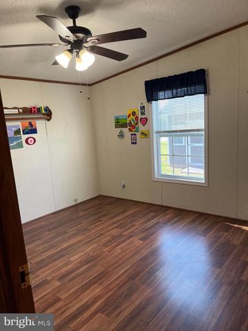 91 SHERRILL DR, New Oxford, PA 17350