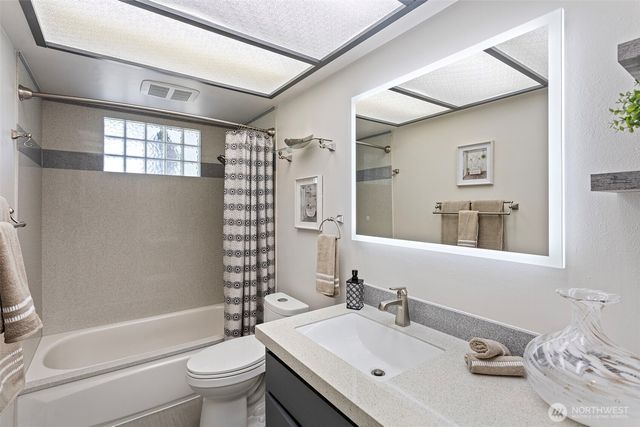 22202 Meridian Avenue S, Bothell, WA 98021