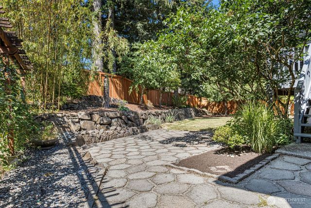 22202 Meridian Avenue S, Bothell, WA 98021