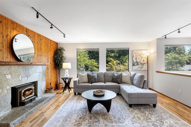 22202 Meridian Avenue S, Bothell, WA 98021