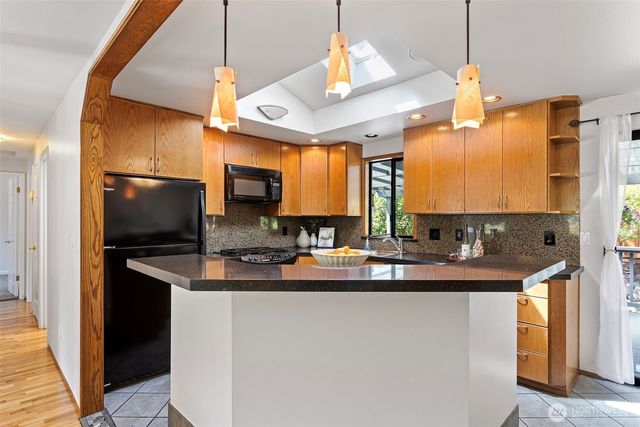 22202 Meridian Avenue S, Bothell, WA 98021