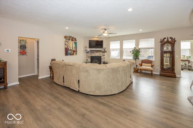 6385 Harvey Drive, Plainfield, IN 46168