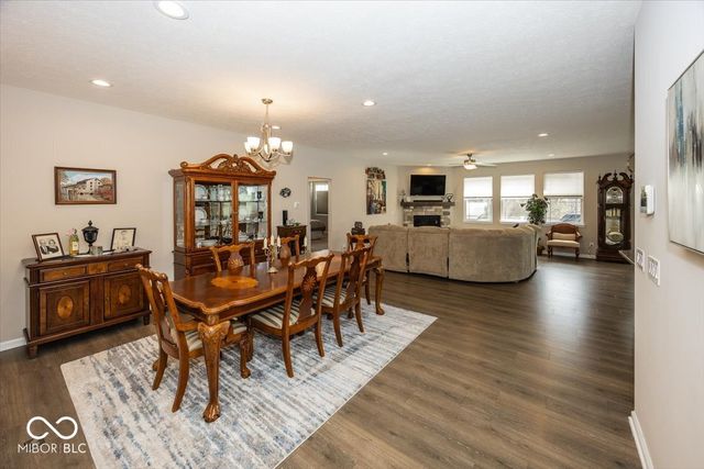 6385 Harvey Drive, Plainfield, IN 46168