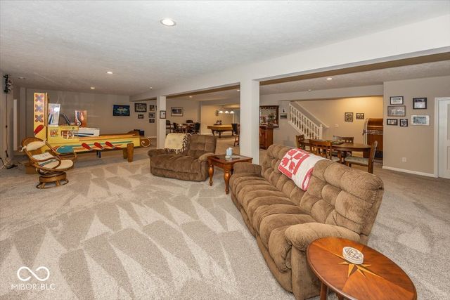 6385 Harvey Drive, Plainfield, IN 46168