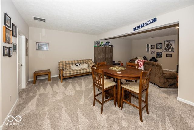 6385 Harvey Drive, Plainfield, IN 46168