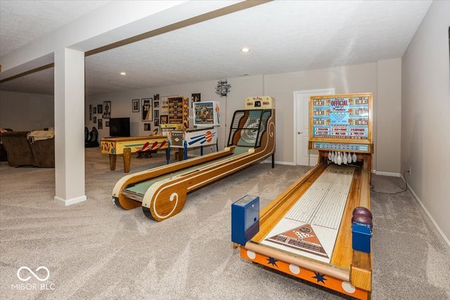 6385 Harvey Drive, Plainfield, IN 46168