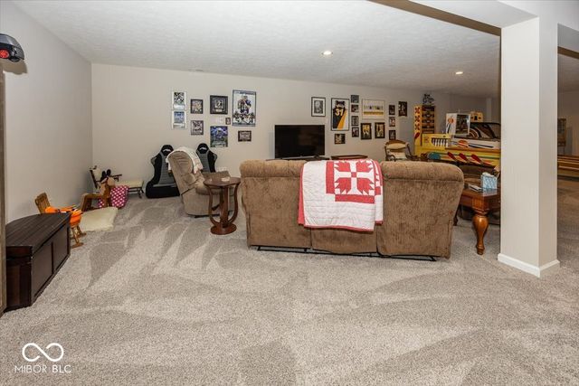 6385 Harvey Drive, Plainfield, IN 46168