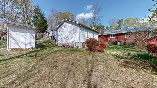 117 Hillcrest Road, Thomasville, NC 27360