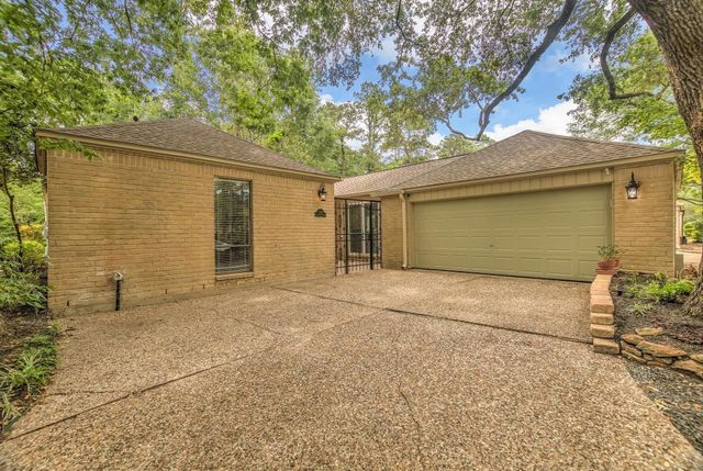 3231 Village Falls Court, Kingwood, TX 77339