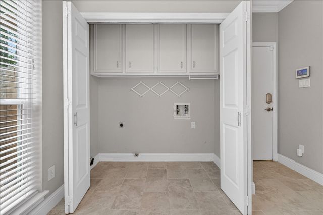 3231 Village Falls Court, Kingwood, TX 77339