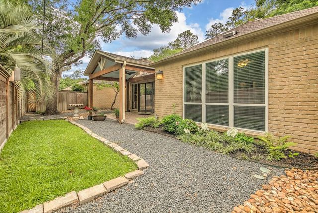 3231 Village Falls Court, Kingwood, TX 77339