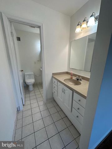 4524 WINDSOR ARMS CT, Annandale, VA 22003