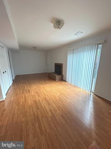 4524 WINDSOR ARMS CT, Annandale, VA 22003