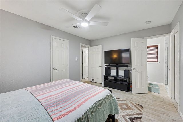 3230 Laguna Shores, Corpus Christi, TX 78418