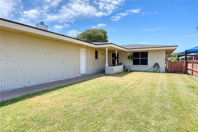 3230 Laguna Shores, Corpus Christi, TX 78418