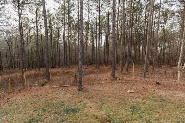 375 Caney Creek Road, Carrollton, GA 30116