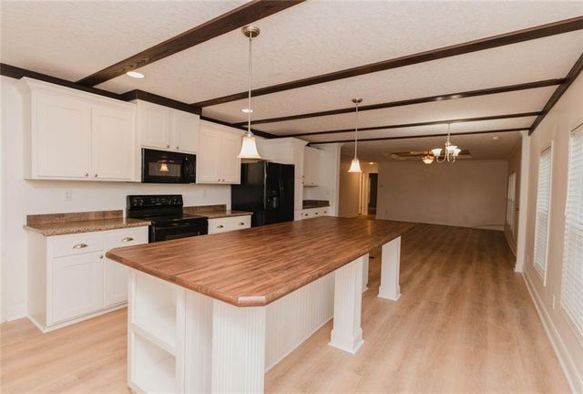 375 Caney Creek Road, Carrollton, GA 30116