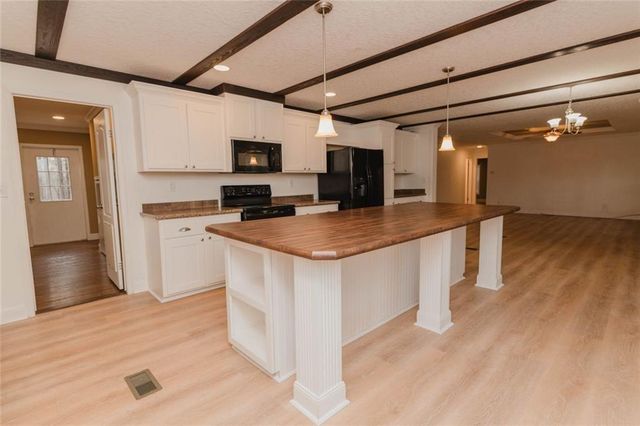 375 Caney Creek Road, Carrollton, GA 30116