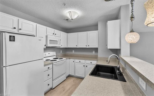 133 James Road iC, High Point, NC 27265