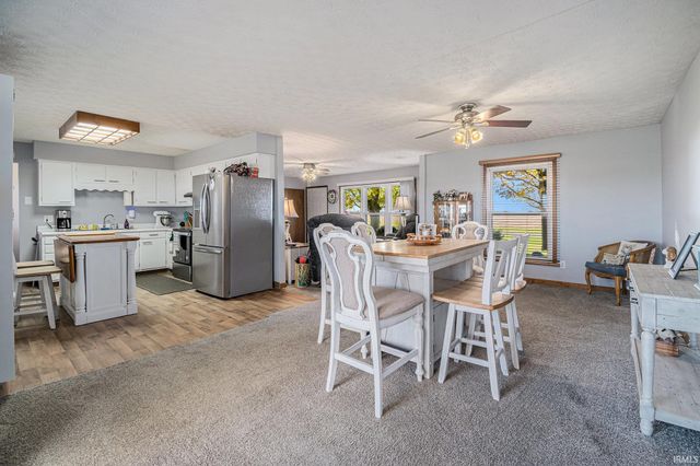 8920 S Merry Estates Drive, Silver Lake, IN 46982