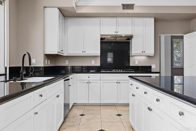 5116 White Emerald Drive, San Diego, CA 92130