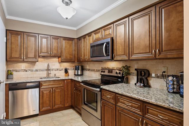 3029 HARBOUR DR, Palmyra, NJ 08065