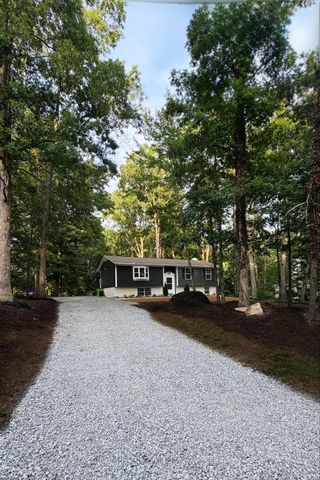 14605 ADEL DR, Manassas, VA 20112