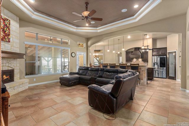 133 Copper Ridge, La Vernia, TX 78121