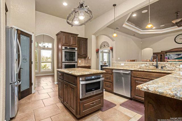 133 Copper Ridge, La Vernia, TX 78121